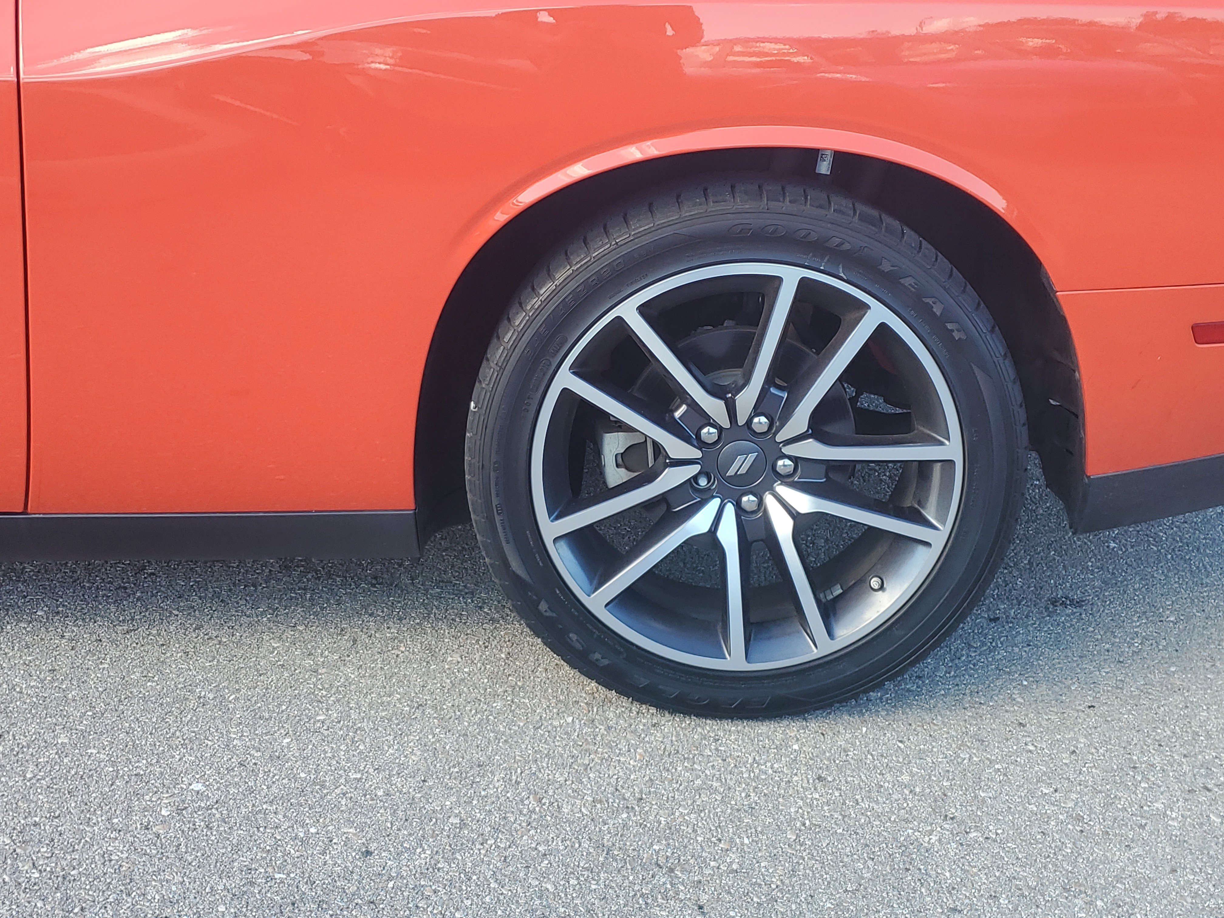 Used 2023 Dodge Challenger R/T w/ Plus Package image 9