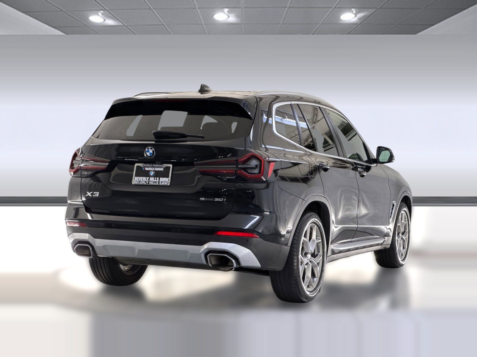Used 2024 BMW X3 sDrive30i w/ Convenience Package RWD image 9