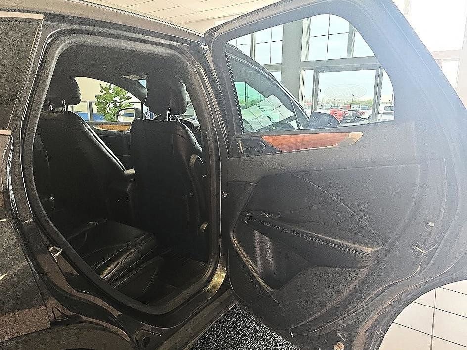 Used 2017 Lincoln MKC Select AWD/4WD image 36
