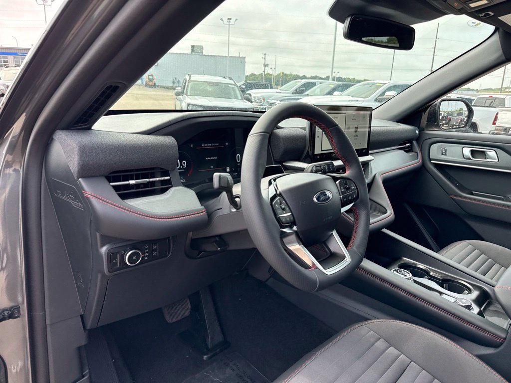 New 2026 Ford Explorer ST-Line w/ ST-Line Street Pack AWD/4WD image 26