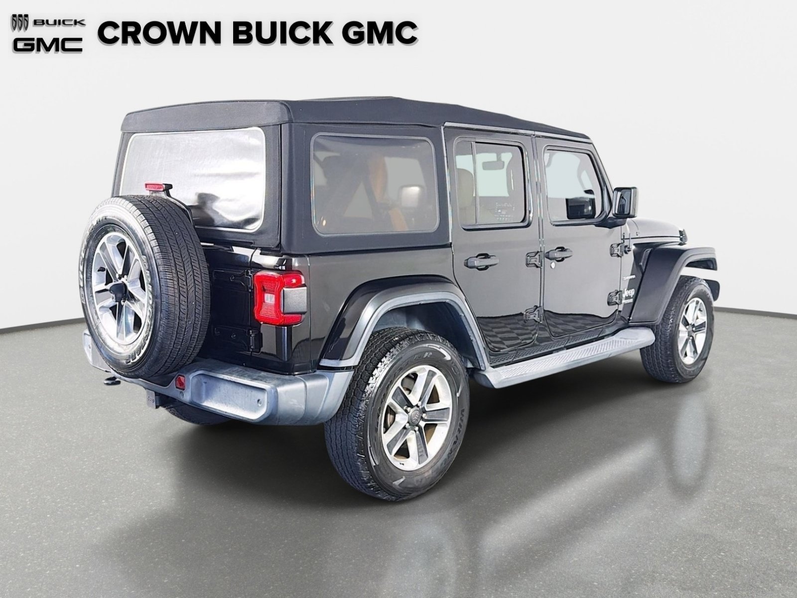Used 2019 Jeep Wrangler Unlimited Sahara AWD/4WD image 5