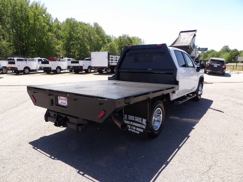 Used 2024 Chevrolet Silverado 3500 LT w/ Convenience Package AWD/4WD image 7