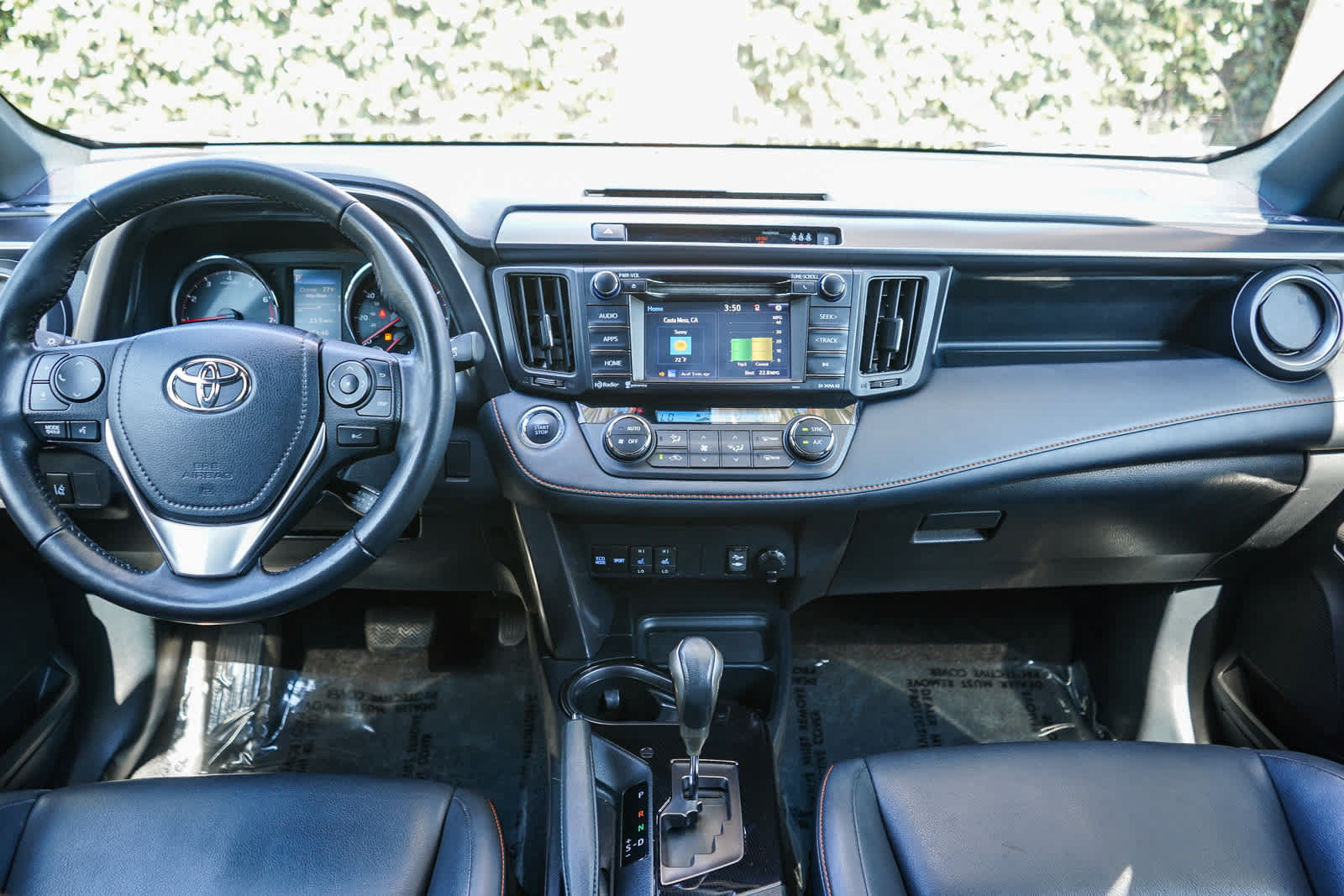 Used 2018 Toyota RAV4 SE w/ Power Extra Value Package FWD image 12