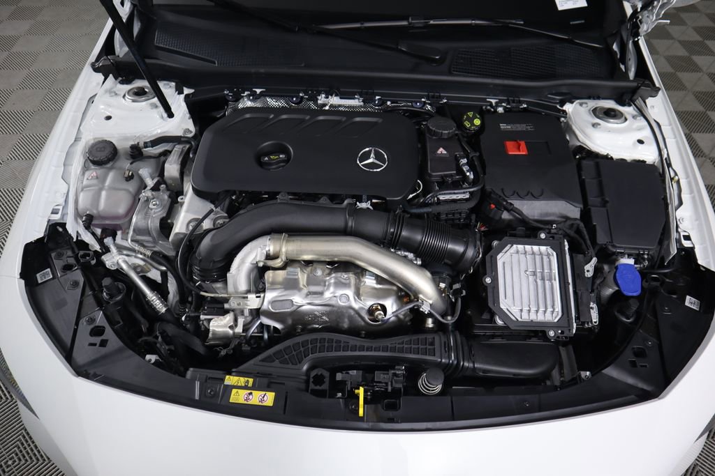 Used 2025 Mercedes-Benz CLA 250 image 30