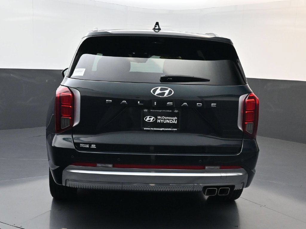 Certified 2024 Hyundai Palisade Calligraphy FWD image 5