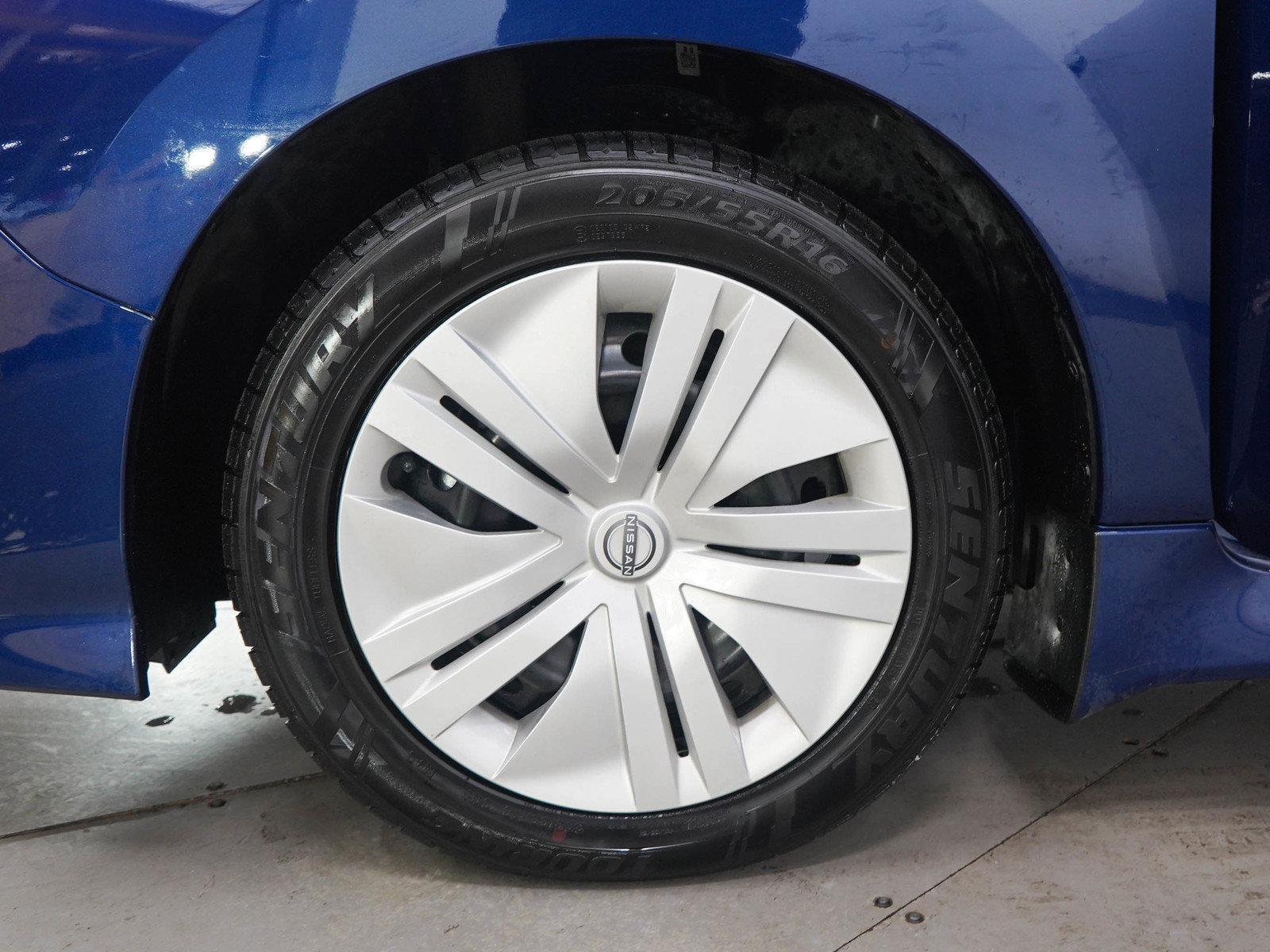 Used 2025 Nissan Leaf S FWD image 26