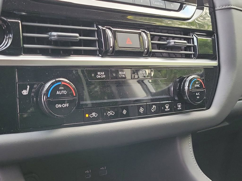 New 2025 Nissan Pathfinder SV image 33