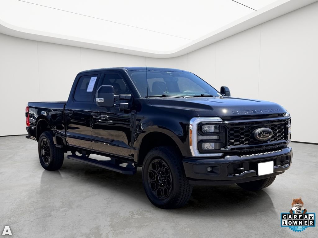 Used 2026 Ford F250 Lariat w/ Black Appearance Package AWD/4WD image 8