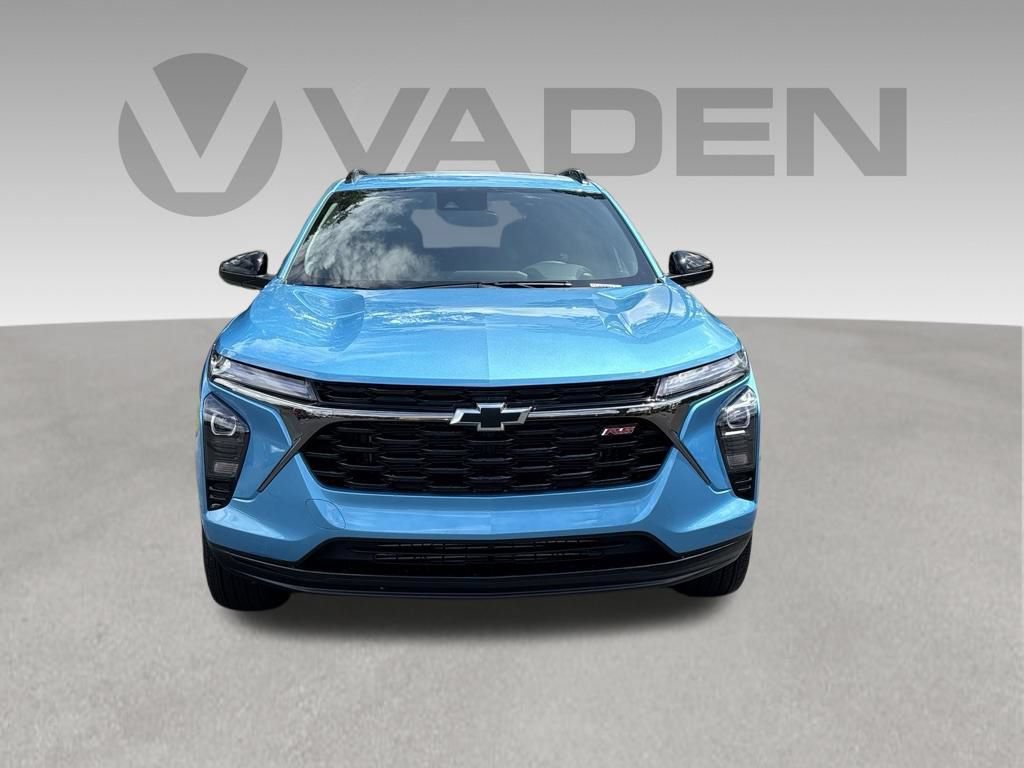 New 2026 Chevrolet Trax RS w/ Sunroof Package FWD image 2