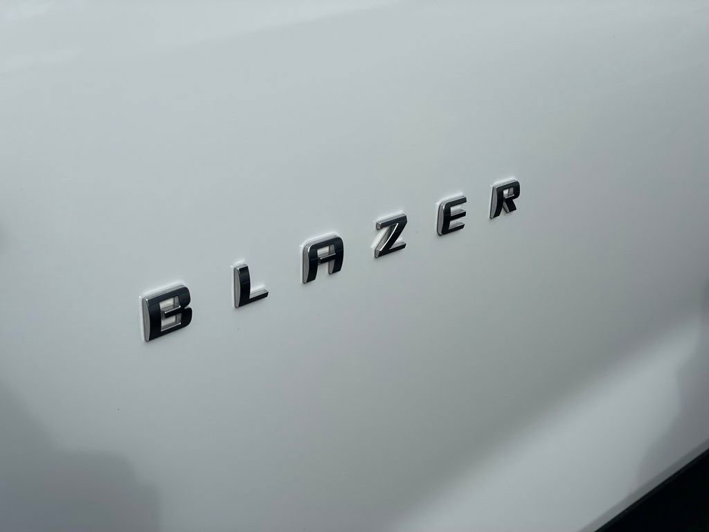 Used 2025 Chevrolet Blazer LT image 26