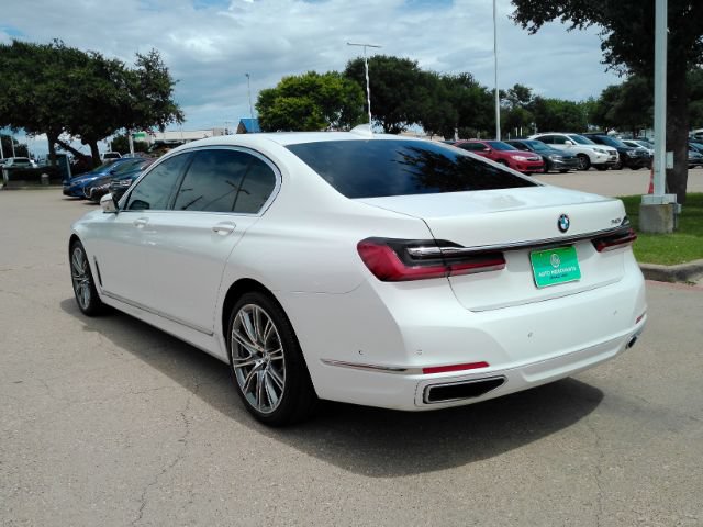 Used 2022 BMW 740i RWD image 9