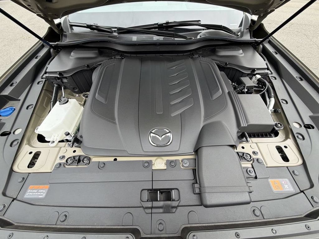 Certified 2025 MAZDA CX-70 3.3 Turbo w/ Premium Package AWD/4WD image 14