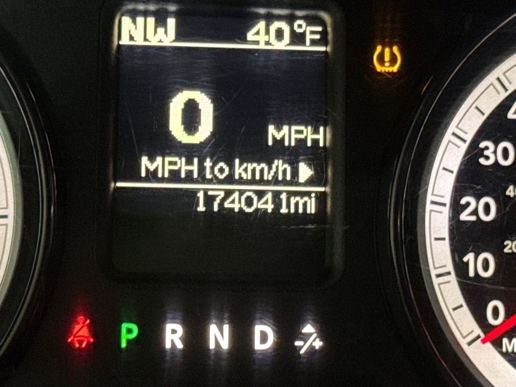 Used 2018 RAM 2500 Tradesman w/ Chrome Appearance Group image 13