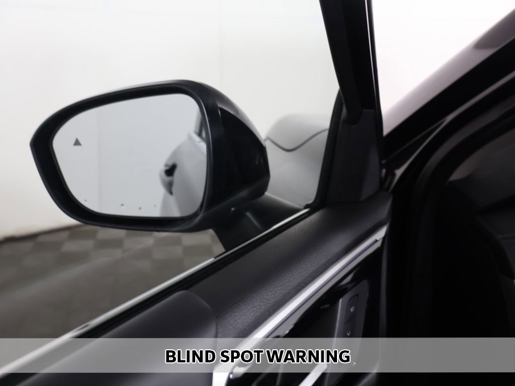 New 2026 Mitsubishi Outlander SEL image 8