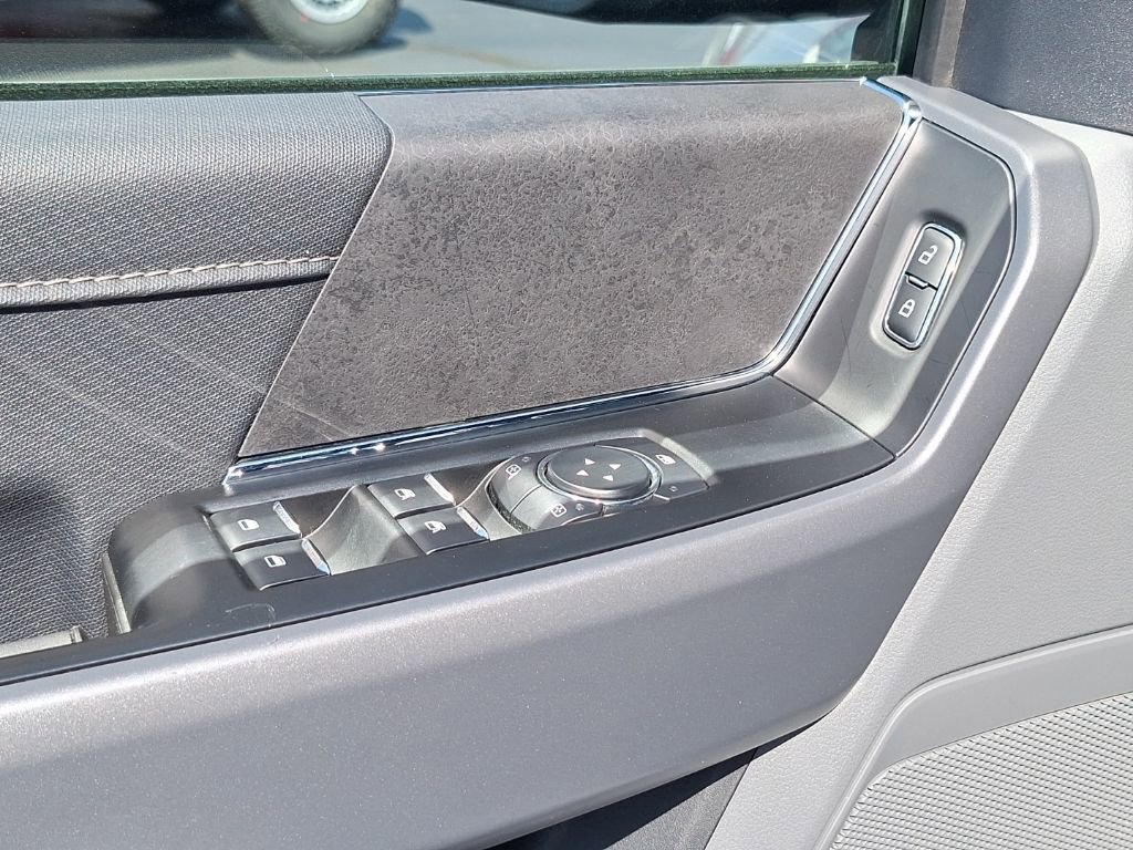 Used 2025 Ford F150 XLT w/ Equipment Group 301A Standard image 3