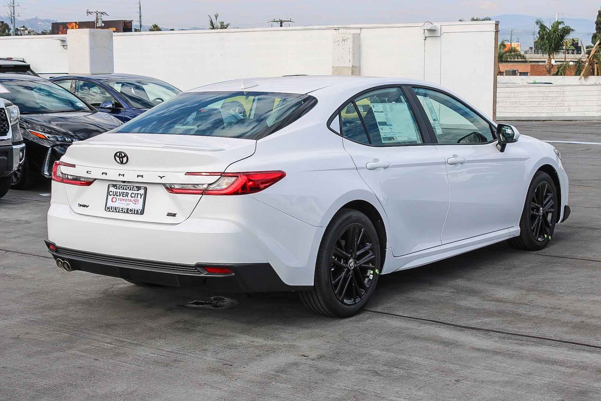 New 2026 Toyota Camry SE image 9