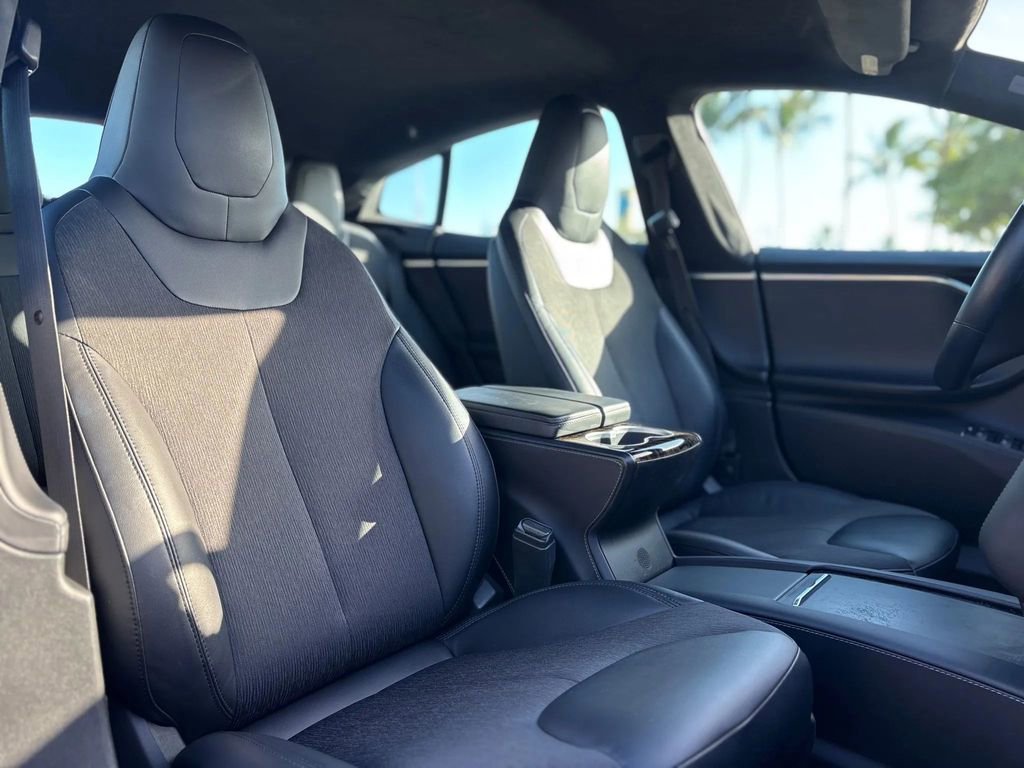 Used 2016 Tesla Model S 60 image 16