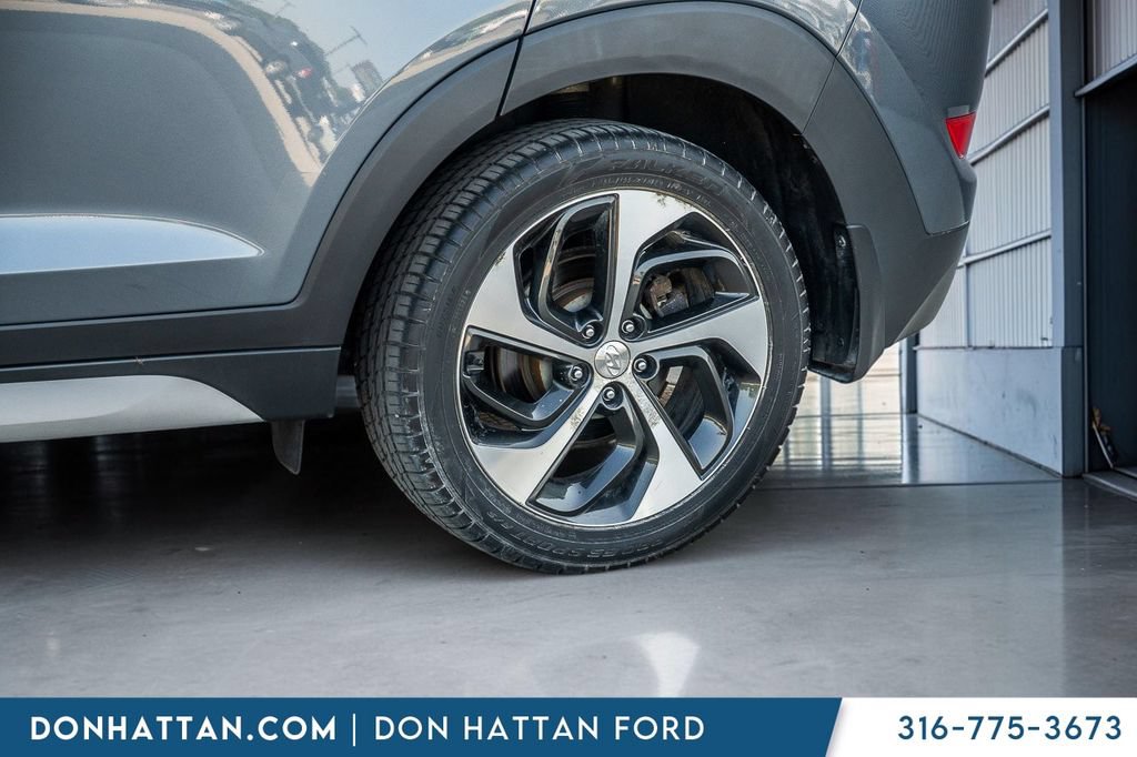 Used 2018 Hyundai Tucson Value w/ Cargo Package AWD/4WD image 39