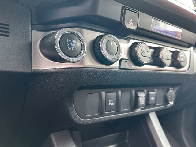 Used 2023 Toyota Tacoma SR5 AWD/4WD image 25