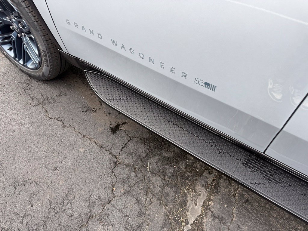 New 2026 Jeep Grand Wagoneer 4WD image 11