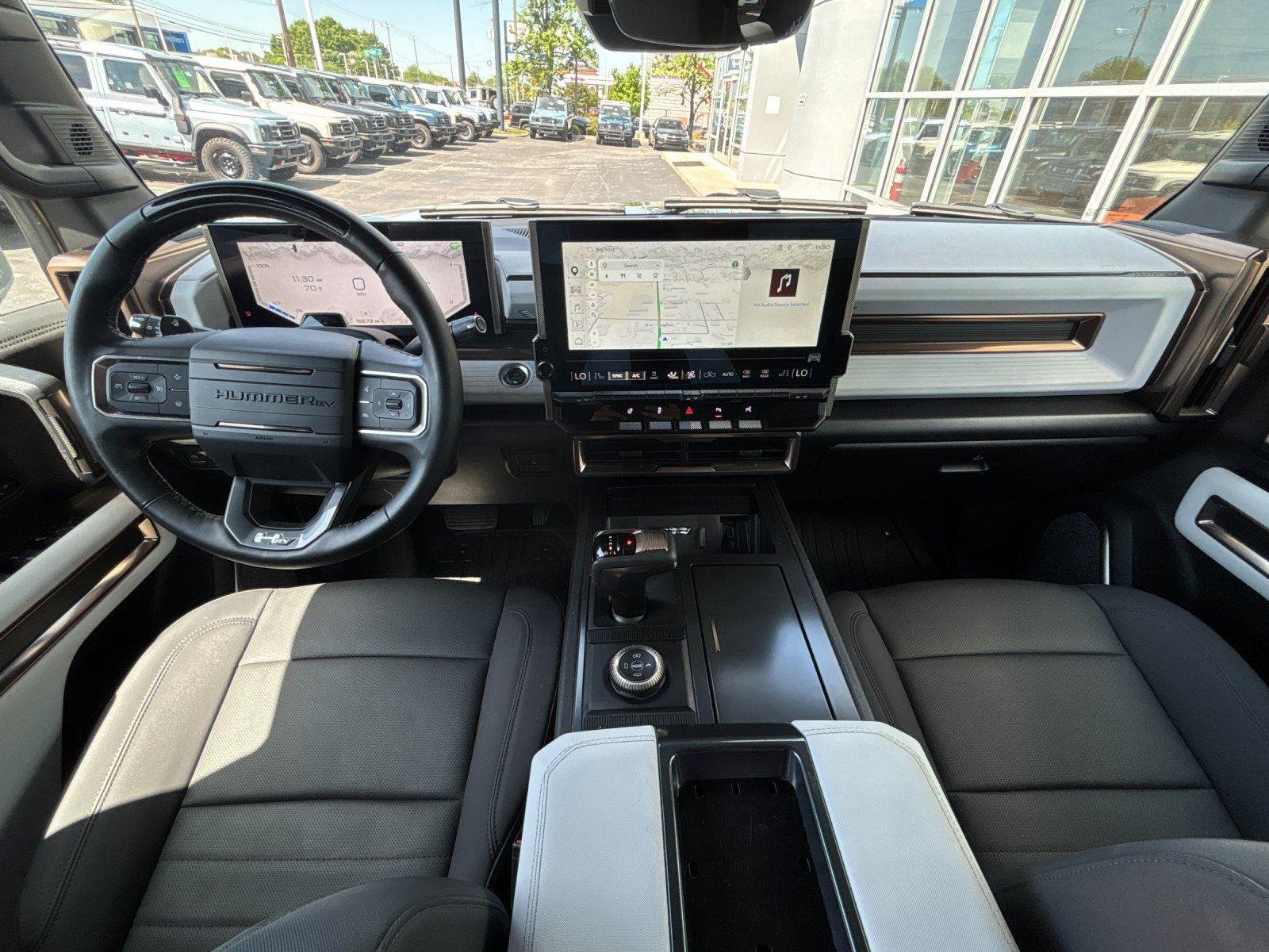 Used 2025 GMC Hummer EV 2X AWD/4WD image 35