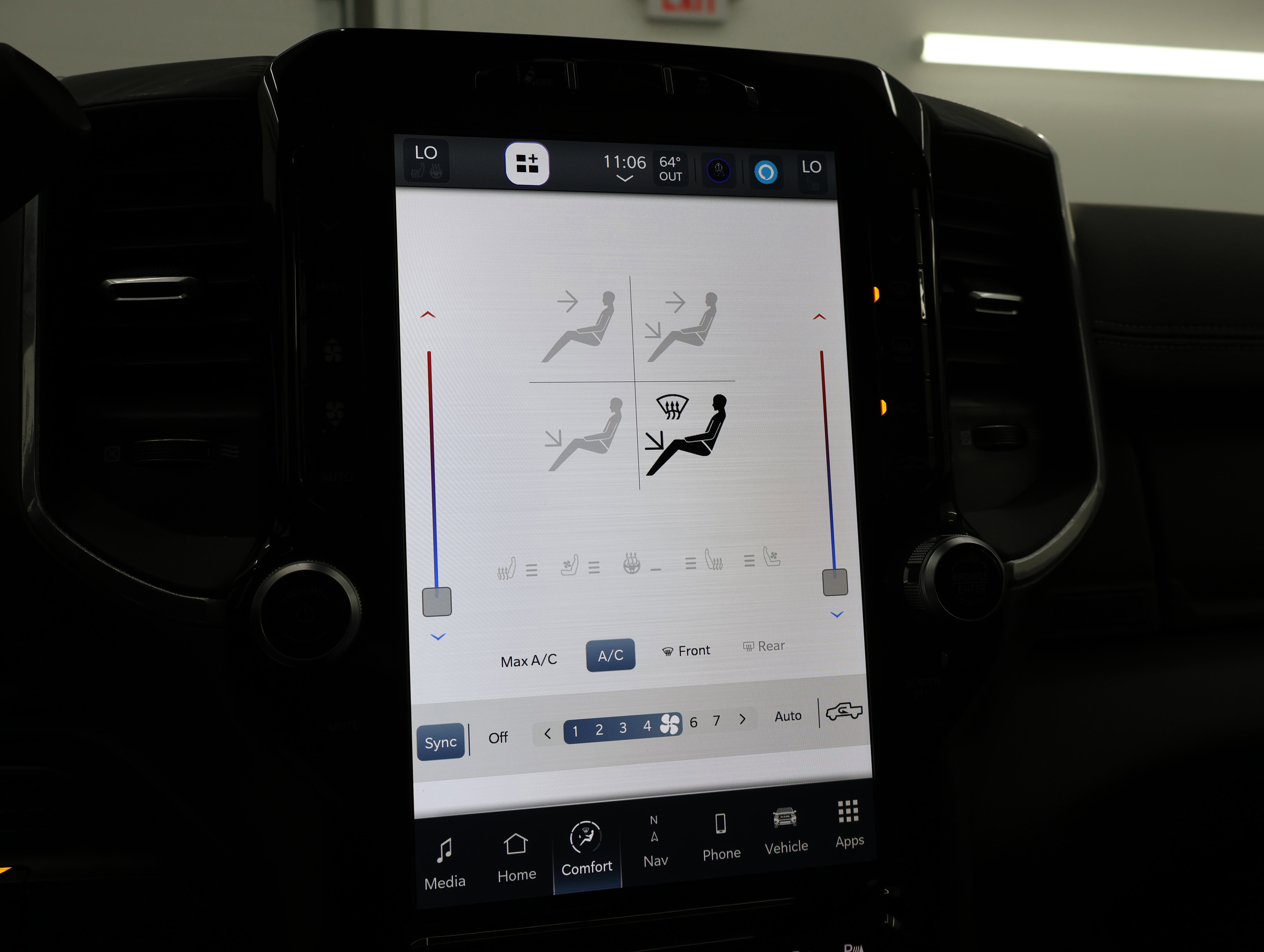 Used 2024 RAM 2500 Laramie w/ Night Edition image 61