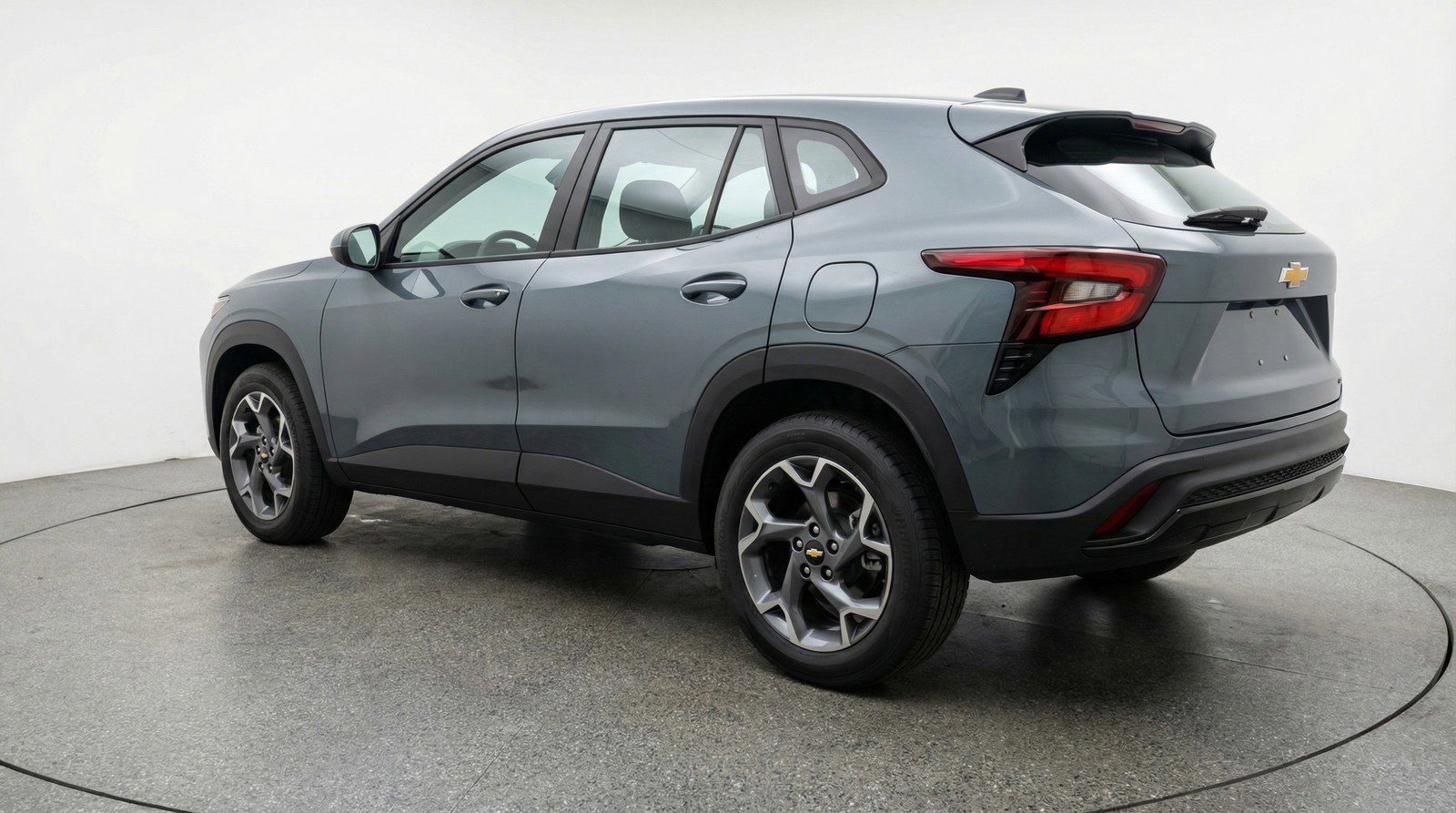 Used 2025 Chevrolet Trax LT image 6