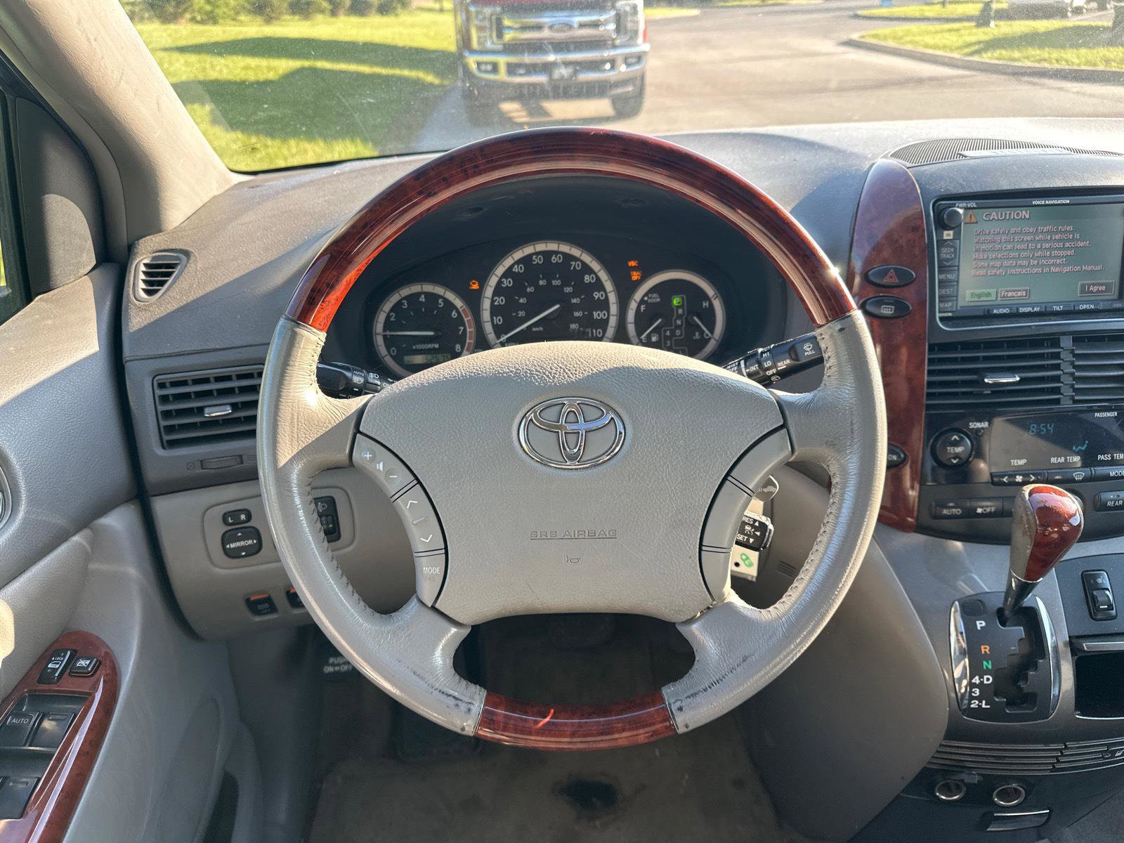 Used 2005 Toyota Sienna XLE Limited image 16