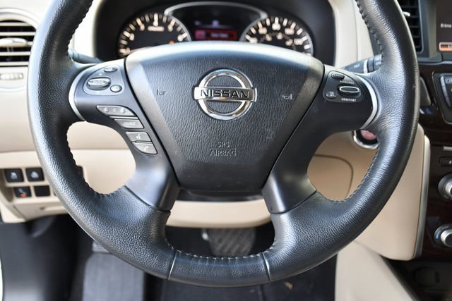 Used 2016 Nissan Pathfinder SL w/ SL Tech Package image 7