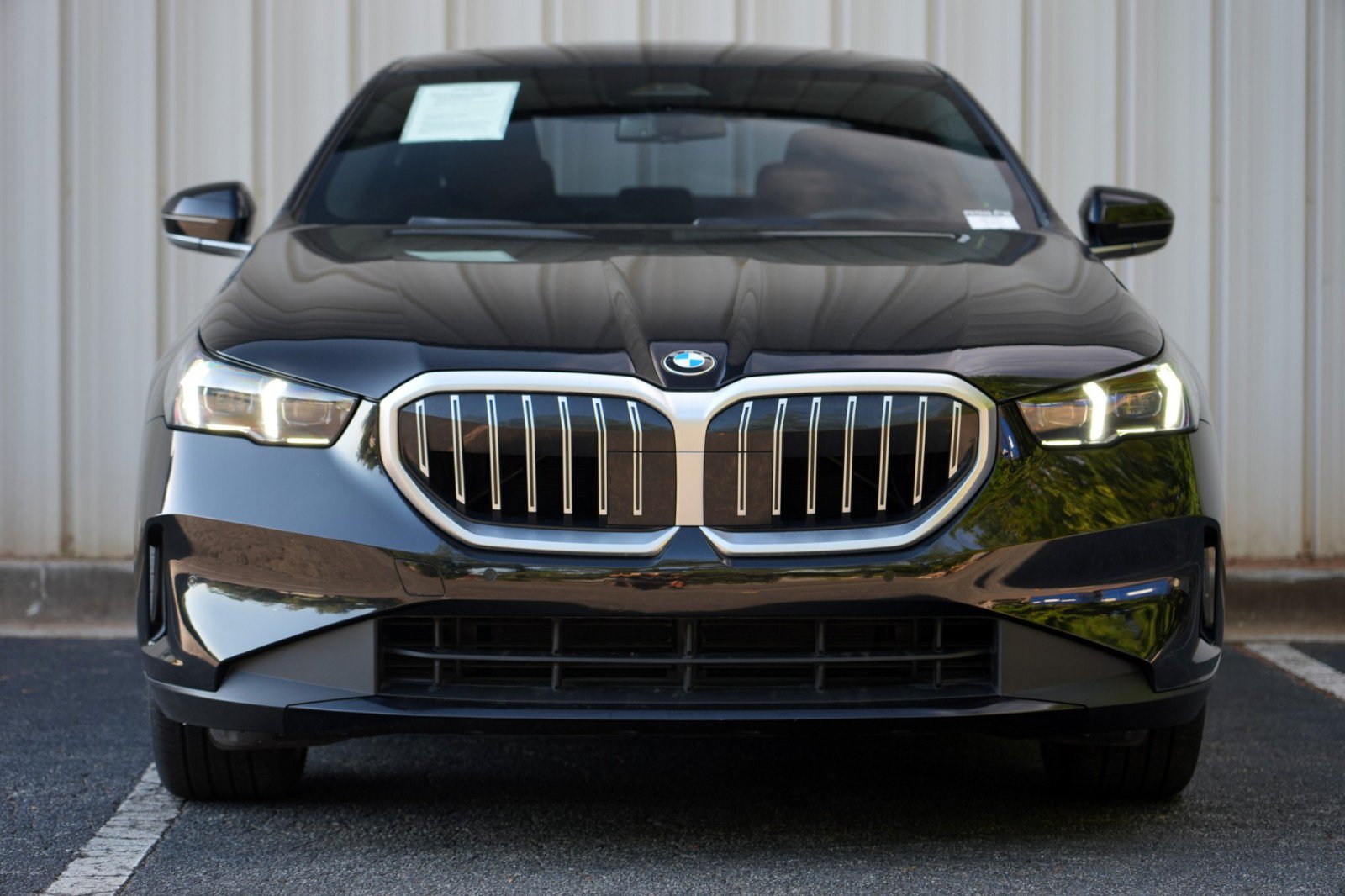 Used 2024 BMW 530i w/ Convenience Package RWD image 7