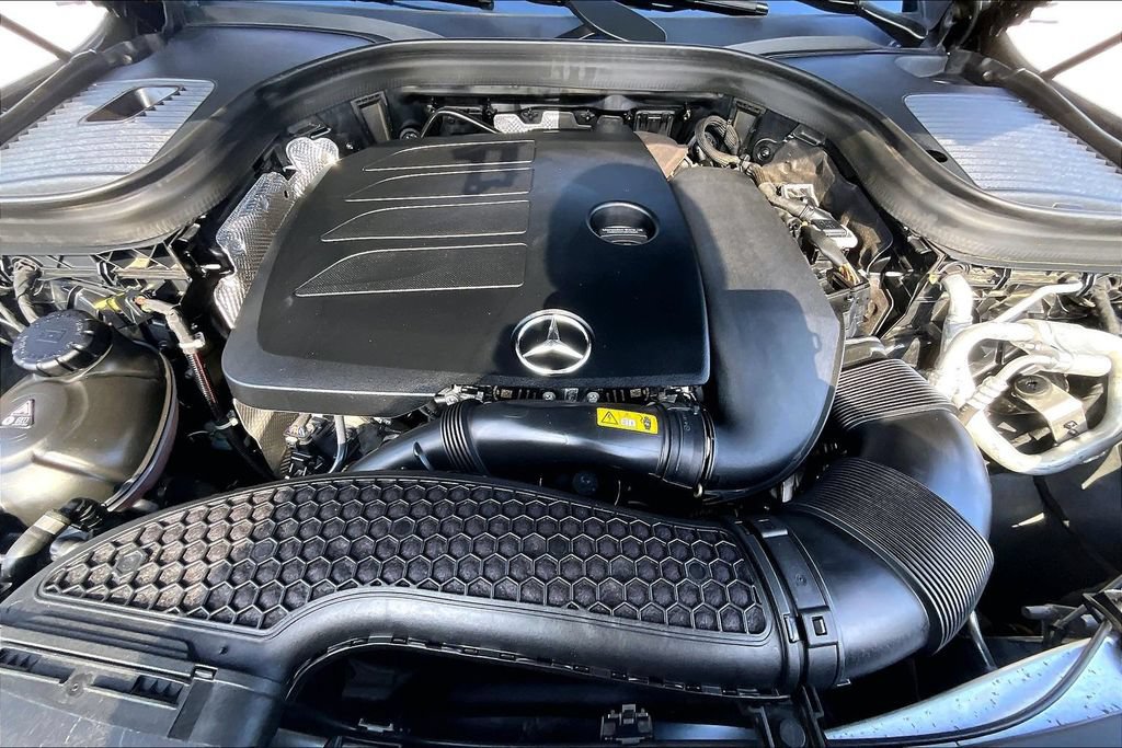 Certified 2022 Mercedes-Benz GLC 300 4MATIC image 9