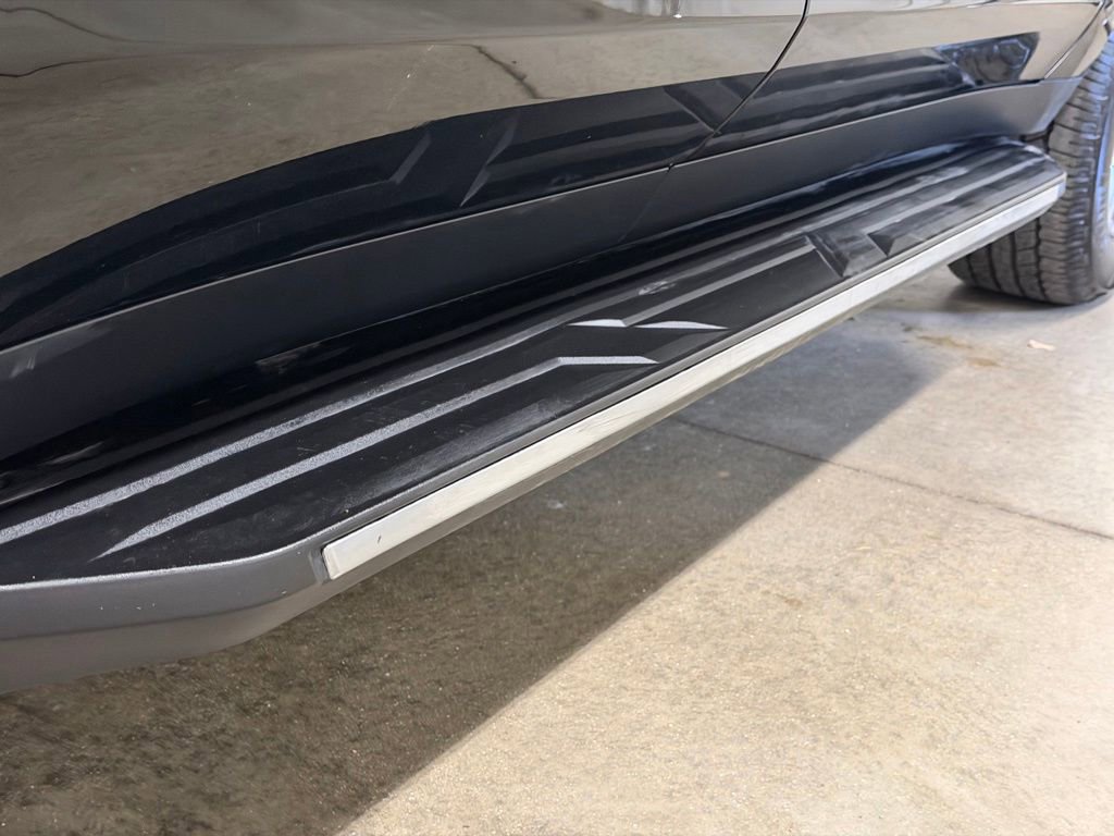 Certified 2023 Chevrolet Tahoe LT w/ LT Signature Plus Package AWD/4WD image 13