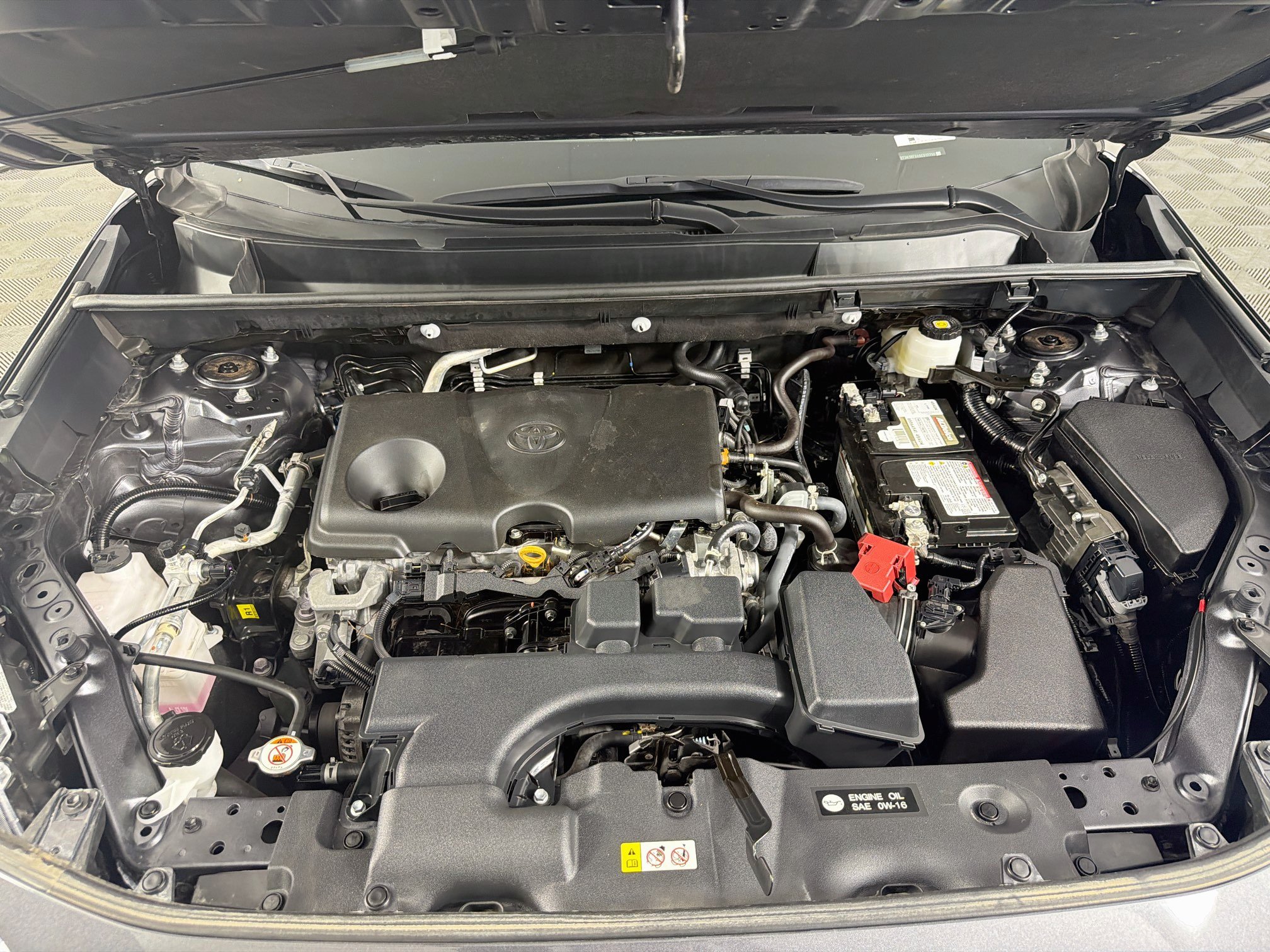 Used 2025 Toyota RAV4 LE FWD image 33