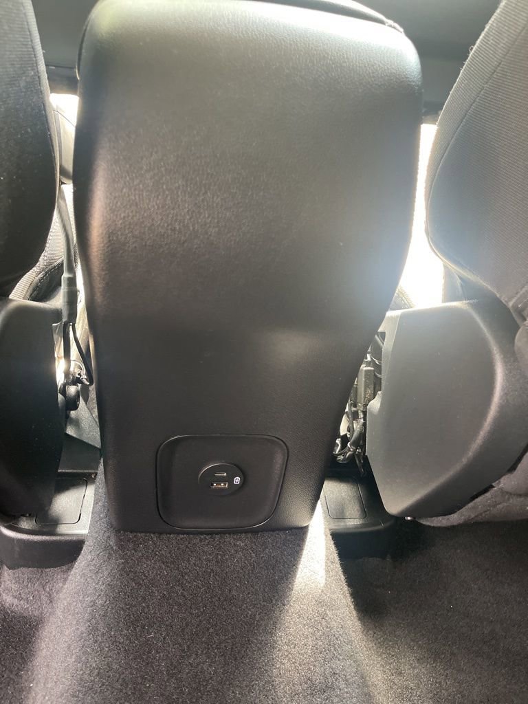 Used 2021 Ford Escape SE image 24