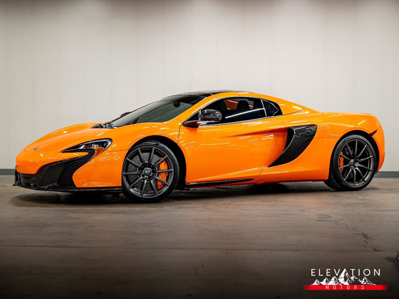 Used 2015 McLaren 650S Spider image 1