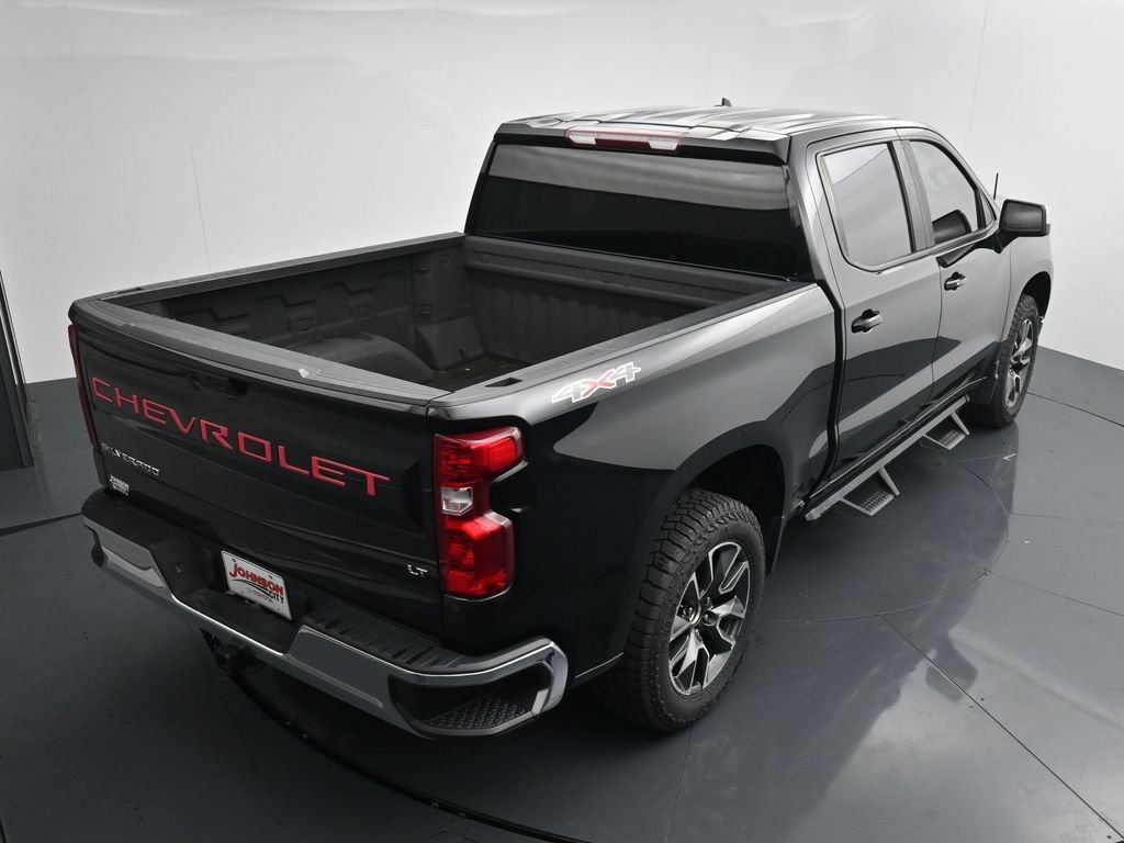 Used 2022 Chevrolet Silverado 1500 LT AWD/4WD image 29