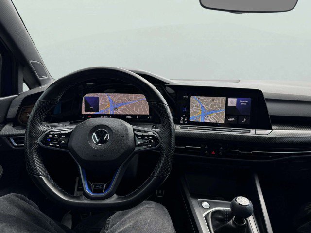 Used 2022 Volkswagen Golf R image 31