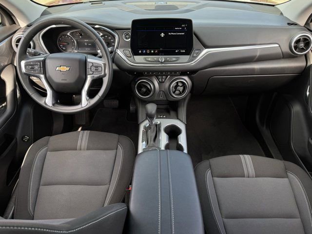 Used 2024 Chevrolet Blazer LT w/ Convenience Package FWD image 11