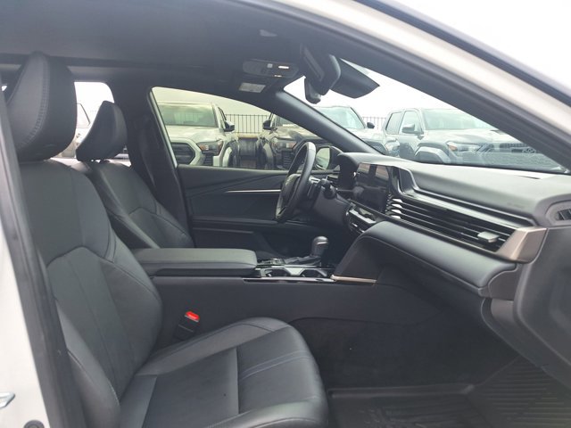 Used 2025 Toyota Camry XSE FWD image 19