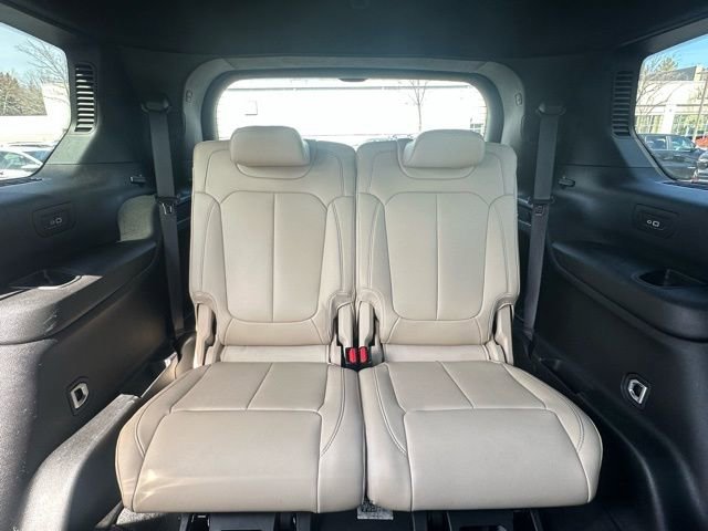 Used 2025 Jeep Grand Cherokee L Limited w/ Black Appearance Package image 24