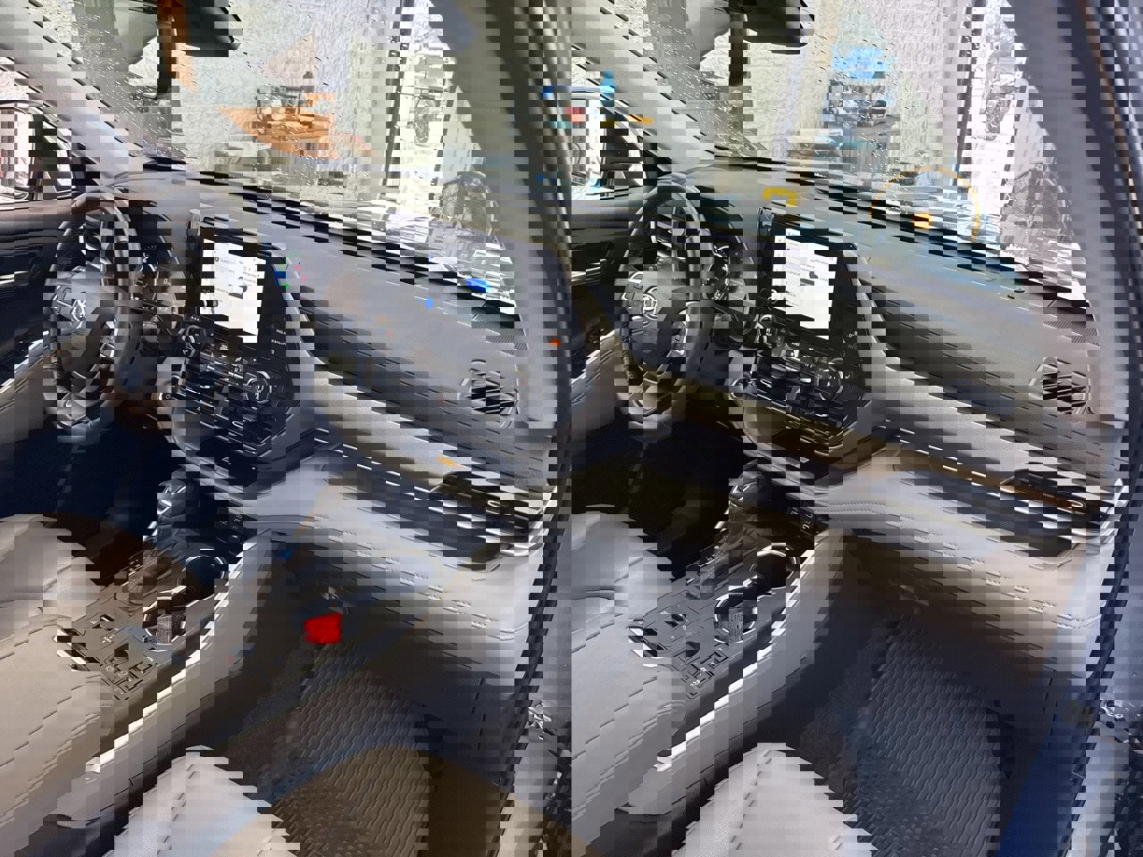 Certified 2024 Toyota Highlander XLE image 55