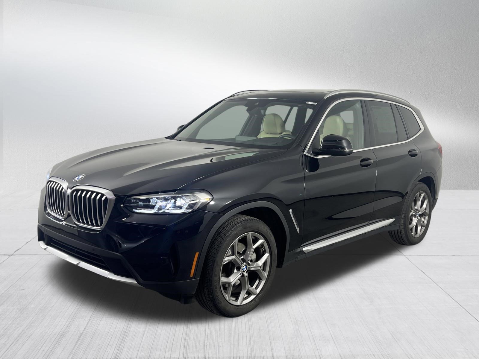 Certified 2024 BMW X3 xDrive30i w/ Premium Package image 3
