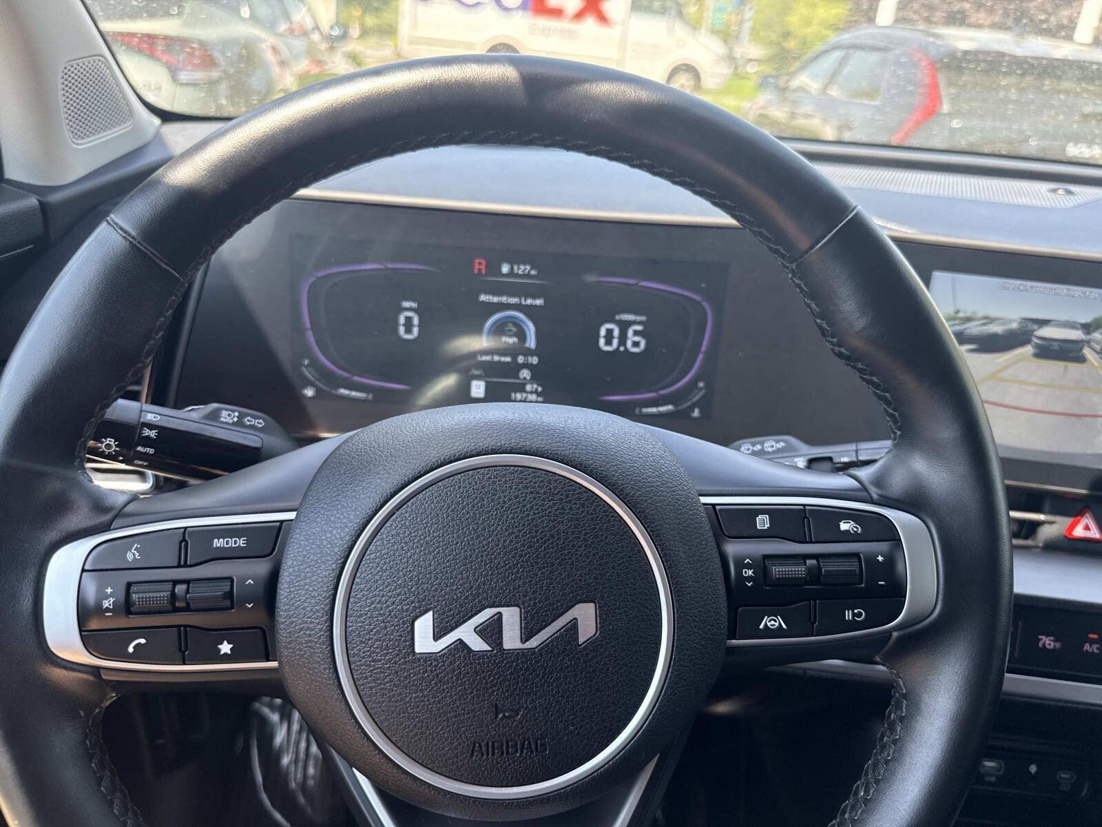 Used 2023 Kia Sportage EX AWD/4WD image 27