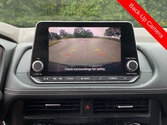 Used 2023 Nissan Rogue S AWD/4WD image 26