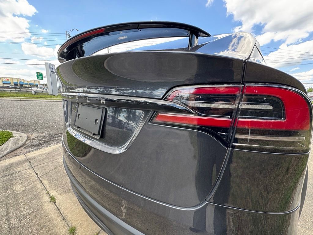 Used 2024 Tesla Model X AWD/4WD image 11