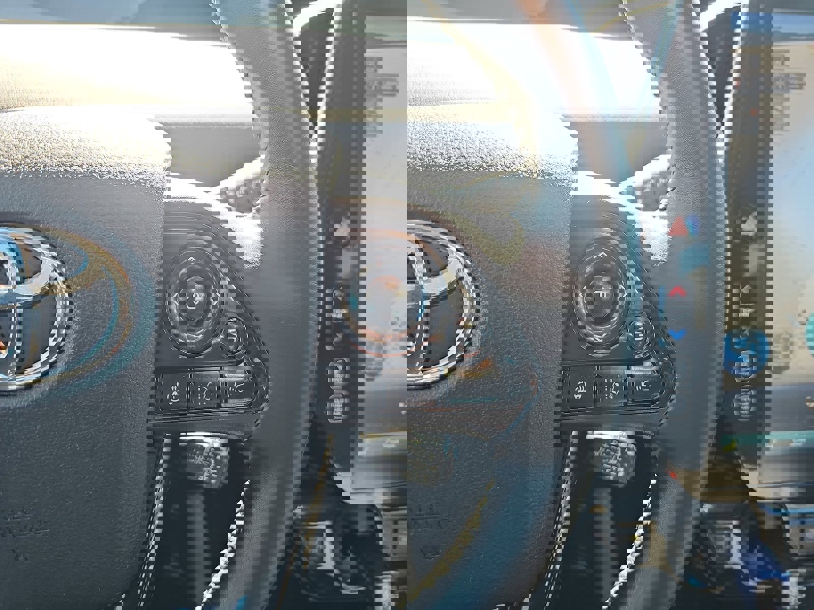 Used 2022 Toyota Prius Limited image 18