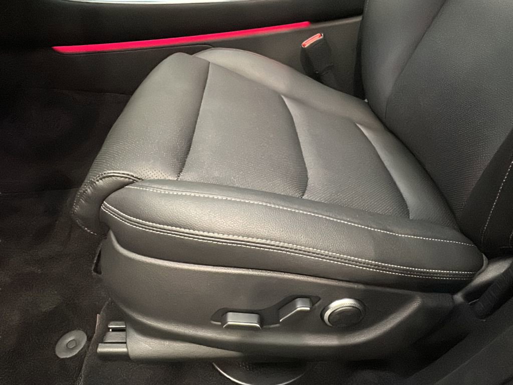 Certified 2026 Genesis GV70 2.5T Select image 10