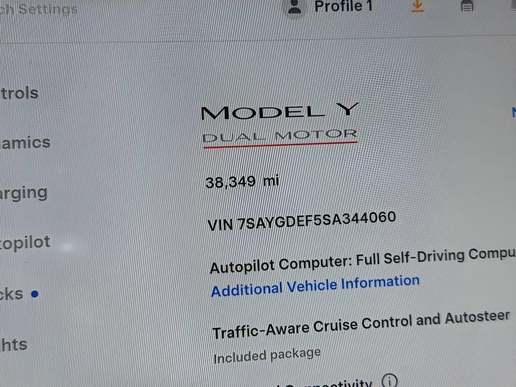 Used 2025 Tesla Model Y Performance AWD/4WD image 19
