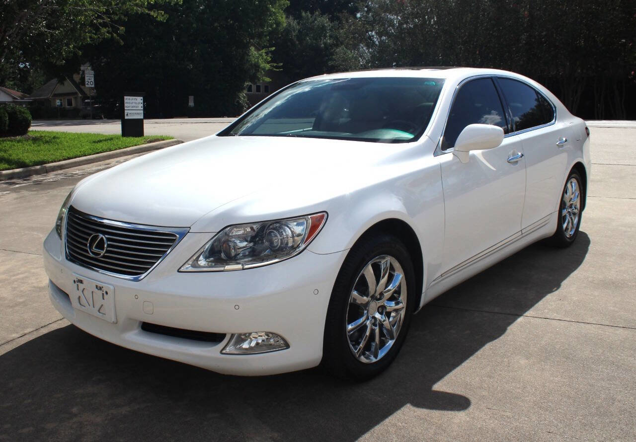 Used 2008 Lexus LS 460 RWD image 4