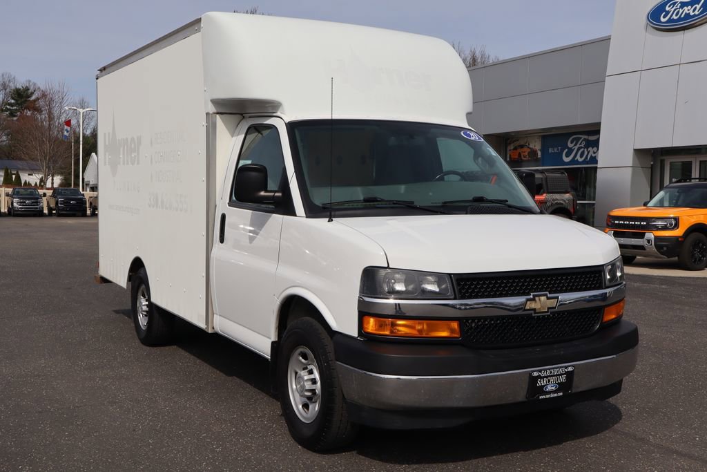 Used 2020 Chevrolet Express 3500 w/ Power Convenience Package image 2